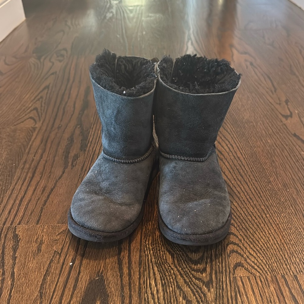 UGG black boots - 13